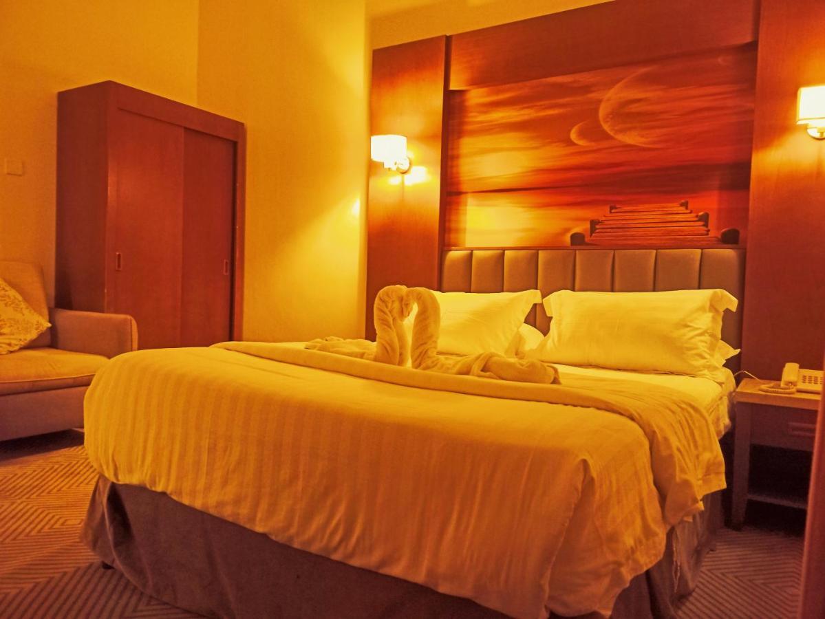 Taraf Yanbu 2 Aparthotel ภายนอก รูปภาพ