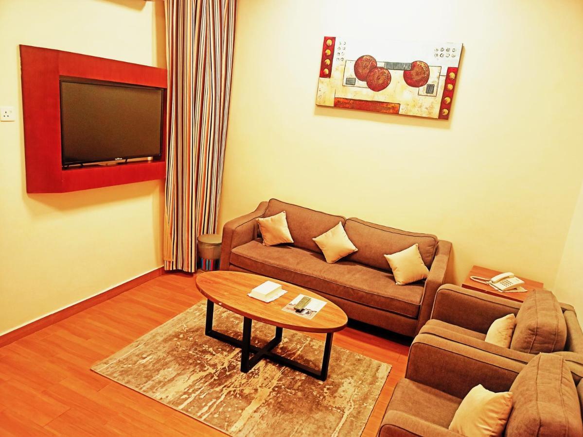 Taraf Yanbu 2 Aparthotel ภายนอก รูปภาพ